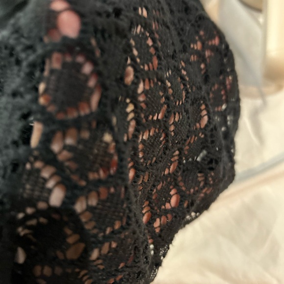 FREE PEOPLE Sweetest Thing Thermal Crochet Lace Top M - Picture 7 of 10